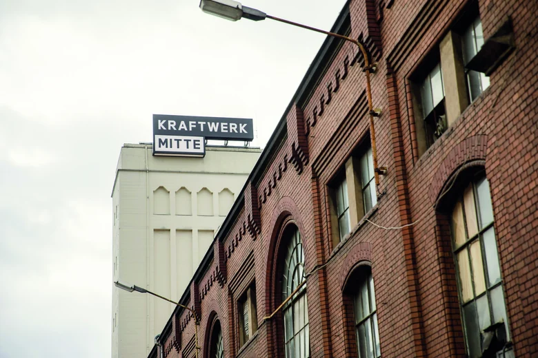 Bild von einem Gebäude im Kraftwerk Mitte in Dresden