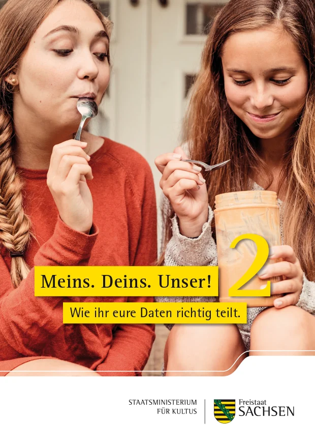 Zwei Mädchen essen gemeinsam ein Eis. Oberhalb steht geschrieben: Meins. Deins. Unser! Wie ihr eure Daten richtig teilt.